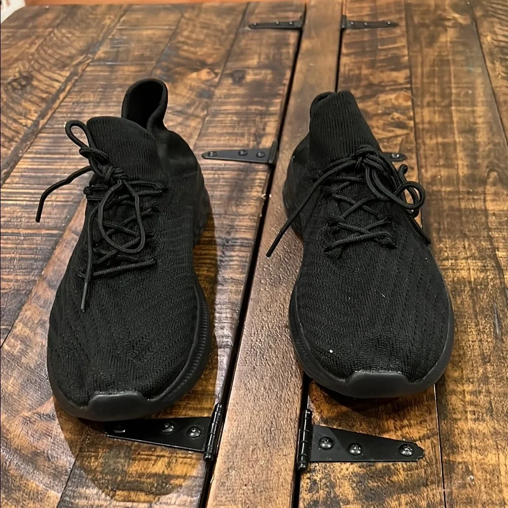 Black Men's Sneakers